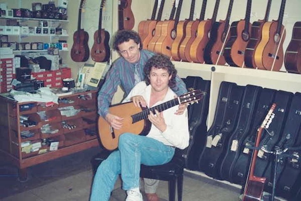 with-Barry-Mason-at-the-London-Guitar-Studio