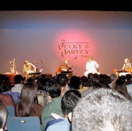 08_perfoming-with-the-Hucky-&-Harvey-Band.jpeg