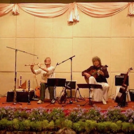 40_performing-with-members-of-GRYPHON-in-Pattaya.jpeg