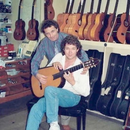 44_with-Barry-Mason-at-the-London-Guitar-Studio.jpeg