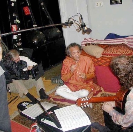 with-ravi-shankar_14.jpg