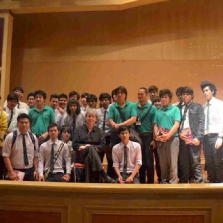 13_2013-08-26_phetchabun-aftershow_4.jpeg